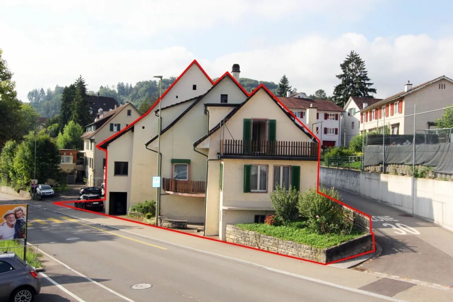Bauernhaus mit Oekonomieteil - Foto 1 von 10