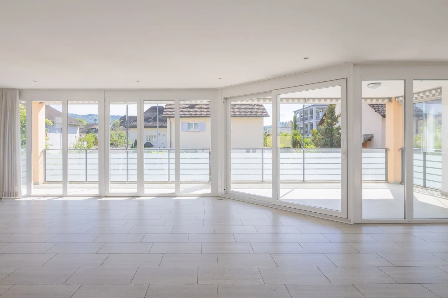 Geräumige Wohnung in Wettingen - Foto 4 von 12