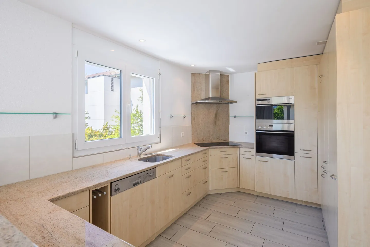 Geräumige Wohnung in Wettingen - Foto 7 von 12