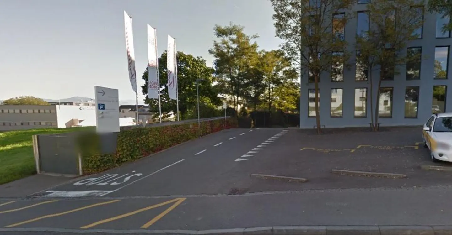 Place de parking dans le développement Huob - Photo 1 sur 1