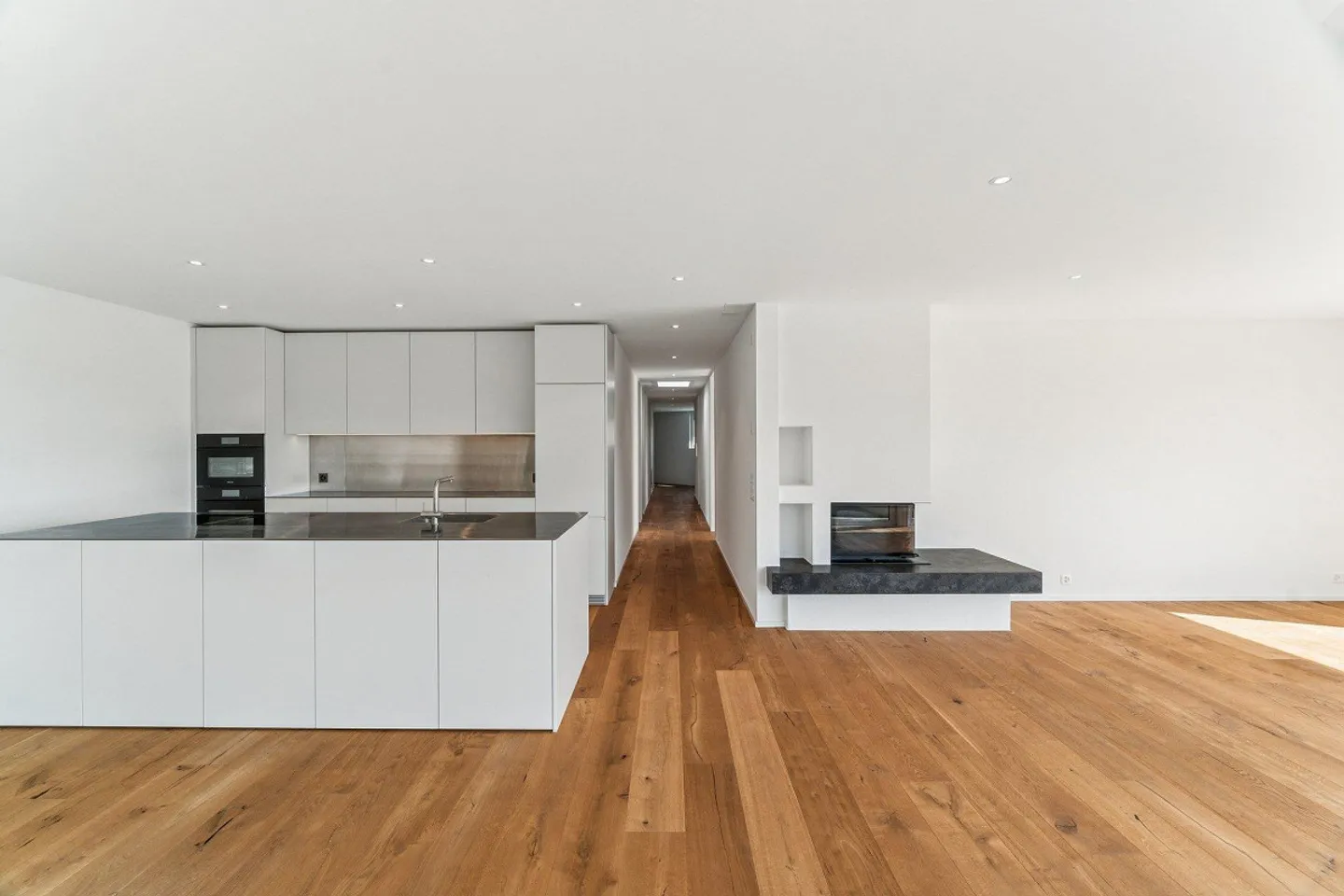 Moderne Attikawohnung mit Terrasse - Foto 1 von 3