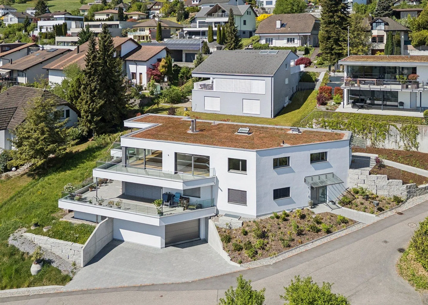 Moderne Attikawohnung mit Terrasse - Foto 2 von 3