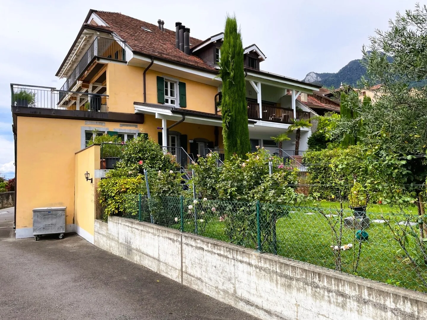 Grande appartamento affascinante con giardino di 5 stanze - Foto 3 di 22