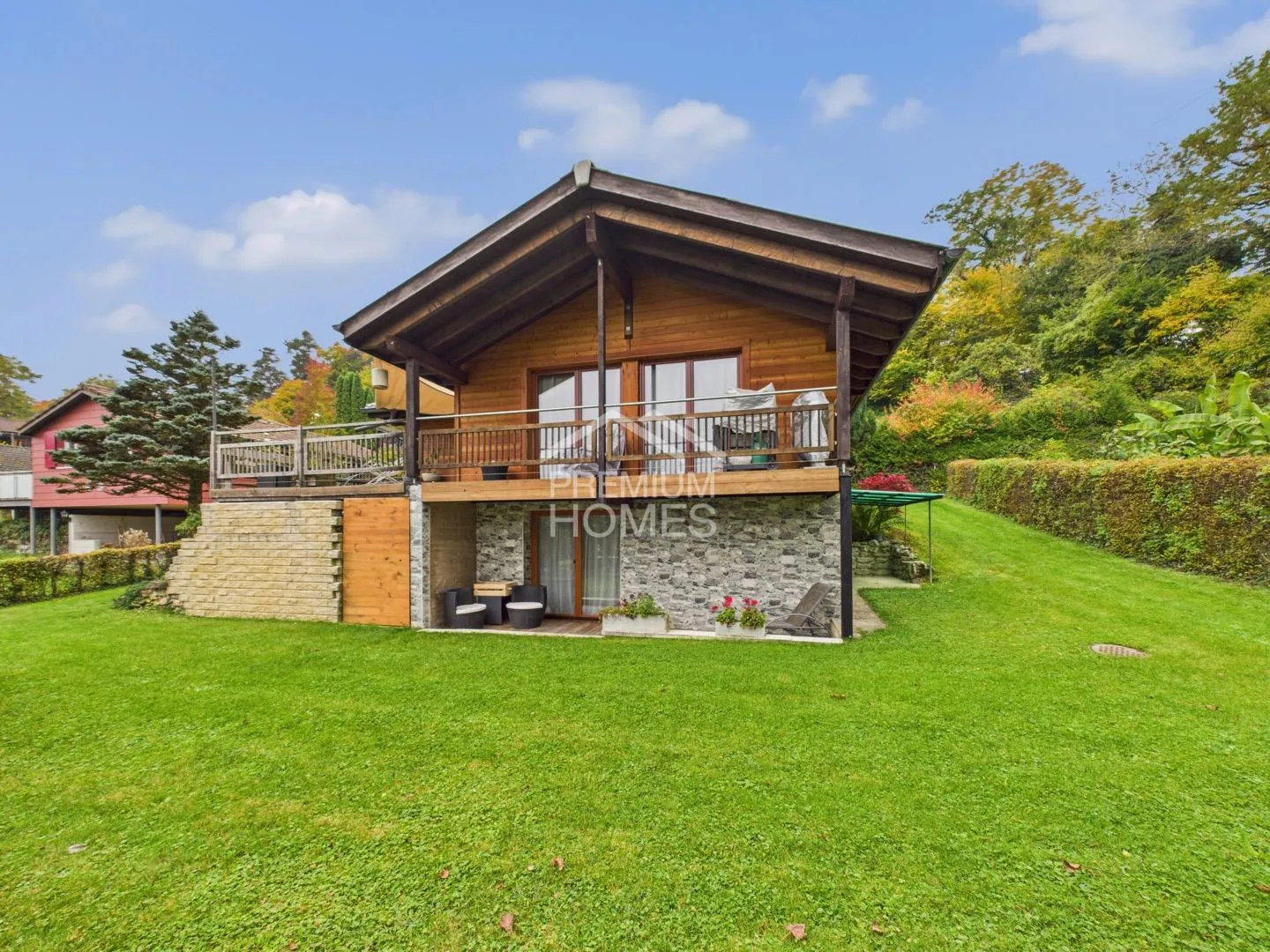 Single house for sale - Photo 1 of 5