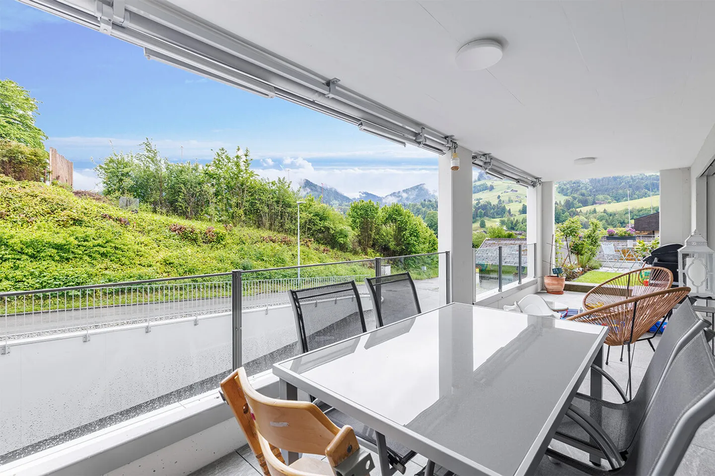 Maison moderne avec jardin pour toute la famille - Photo 7 sur 8
