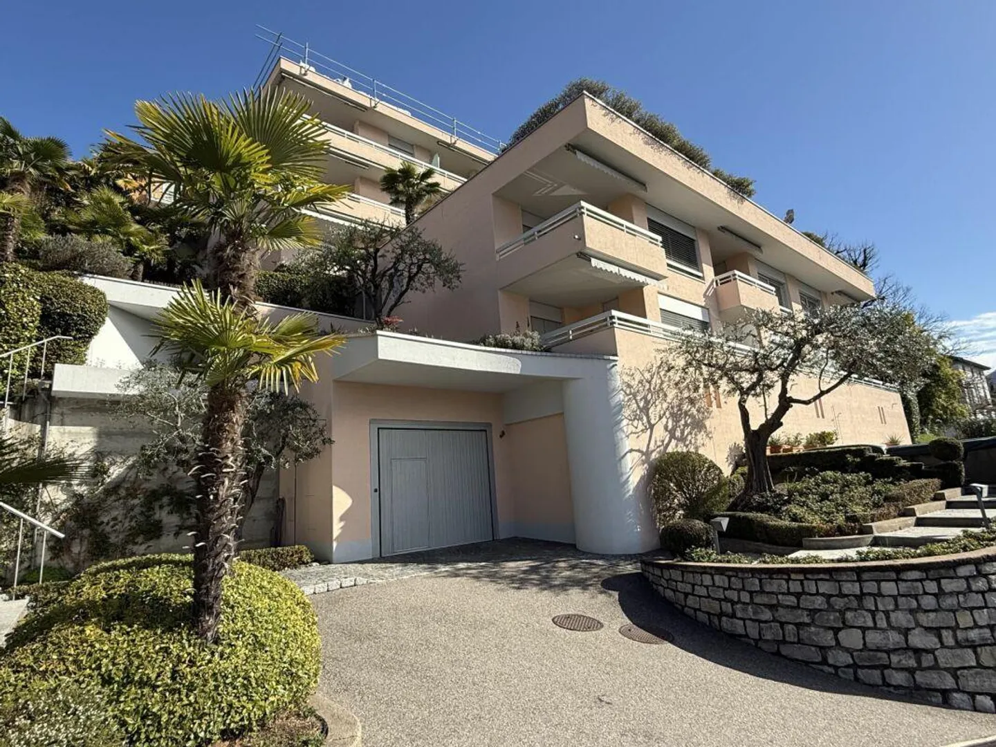 Exclusive location in Castagnola 3.5 rooms - Photo 16 of 16