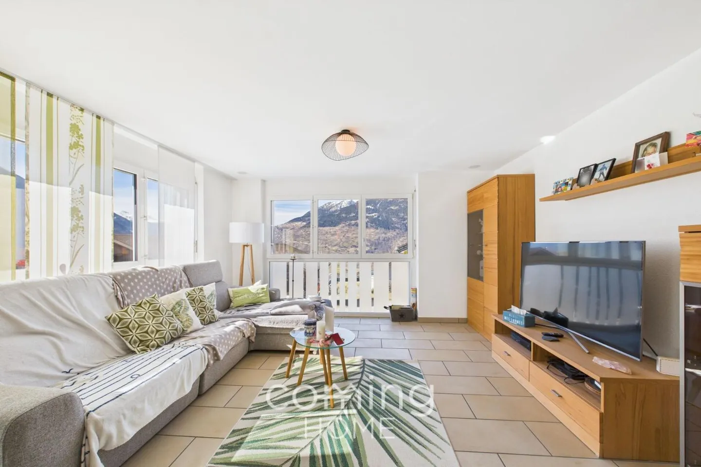 Stylish 5.5-room garden apartment with winter garden and mountain view in Ried-Brig - Photo 2 of 7