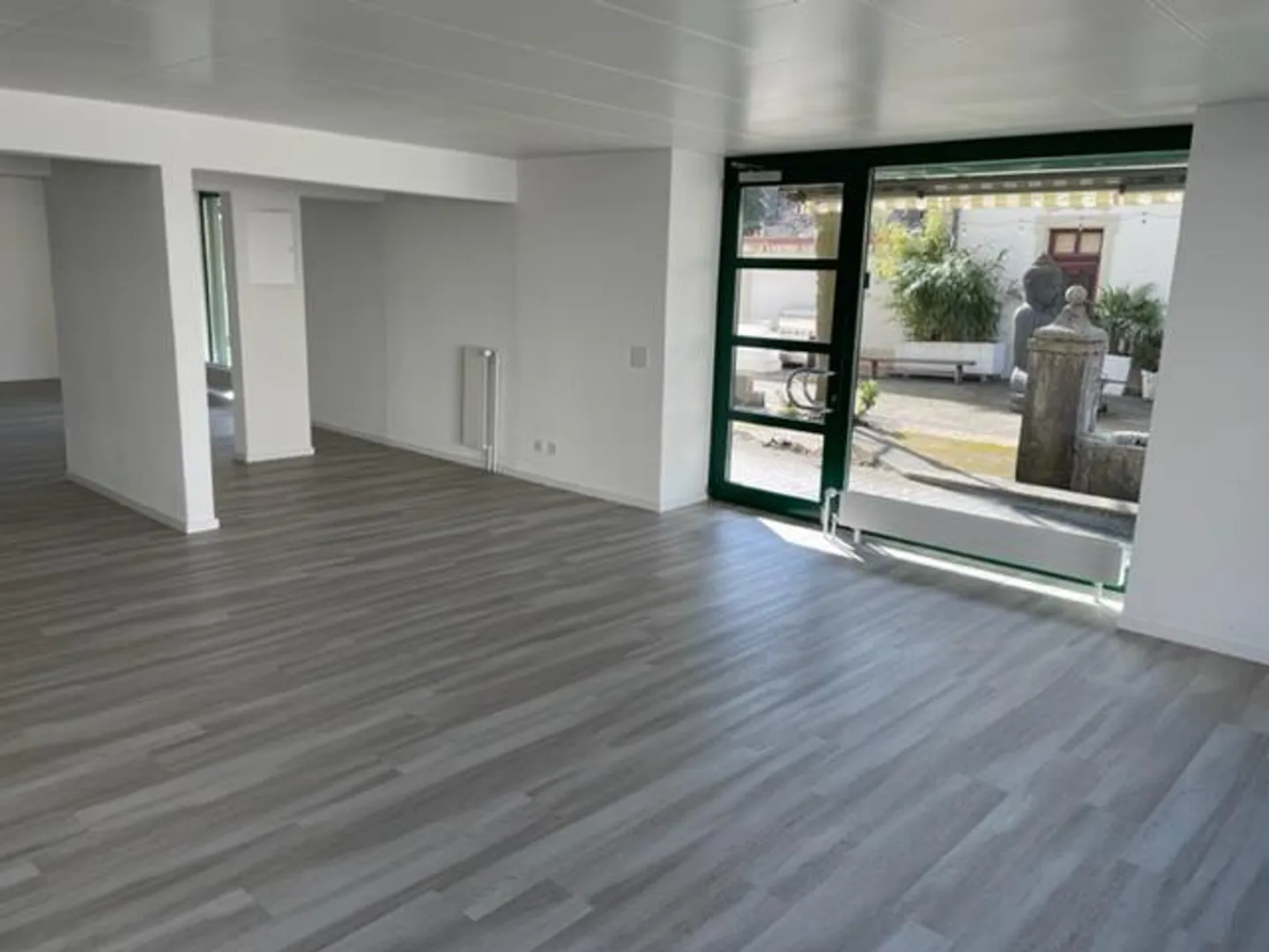 Geräumige Geschäftsräume in Zuchwil - Foto 5 von 7