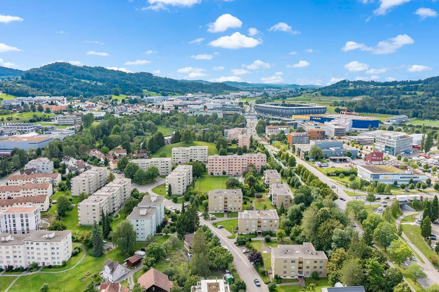 5.5-Room Apartment with Potential in a Quiet Location in St. Gallen-Winkeln - Photo 4 of 12