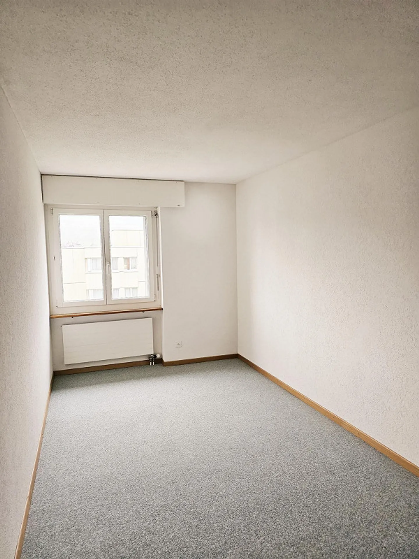 5.5-Room Apartment with Potential in a Quiet Location in St. Gallen-Winkeln - Photo 6 of 12
