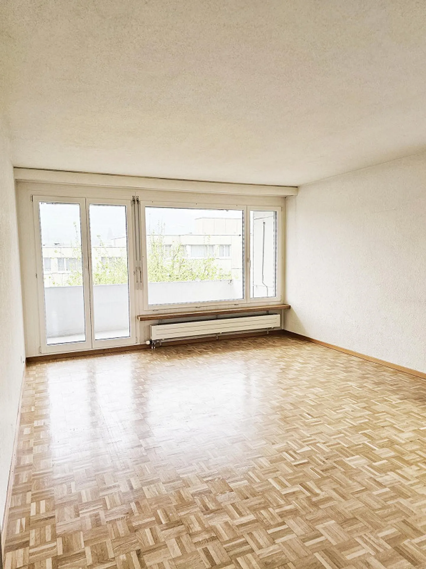 5.5-Room Apartment with Potential in a Quiet Location in St. Gallen-Winkeln - Photo 8 of 12