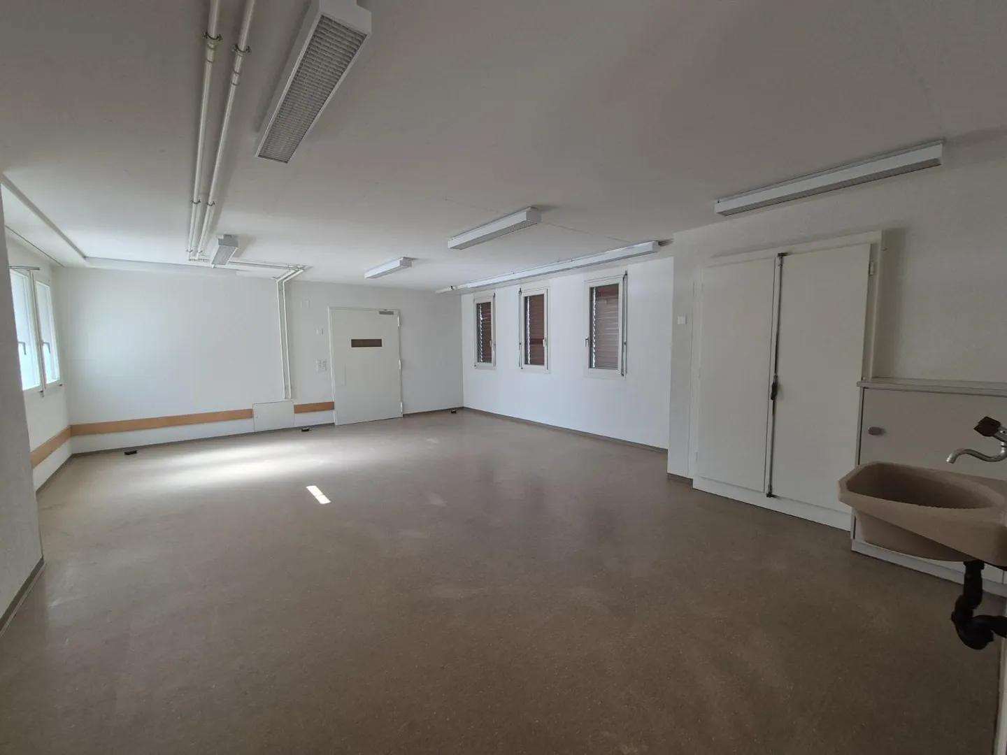 Atelier - Photo 6 of 6