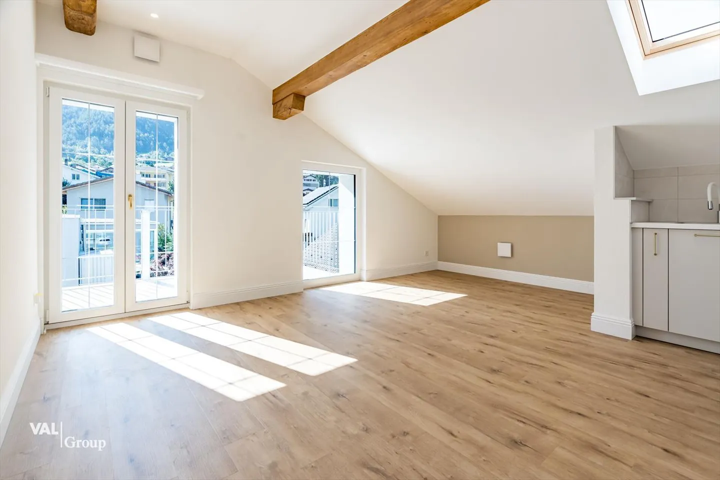 3.5 Room Apartment Renovated - Attic - Photo 7 of 13