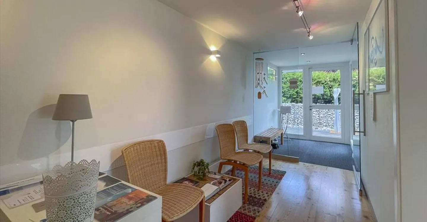 Office space for rent - Photo 6 of 8
