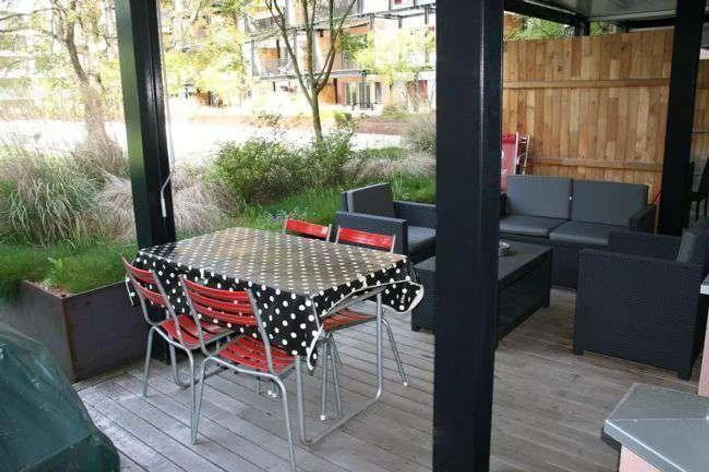 Enjoy the summer on your terrace - Photo 3 of 7