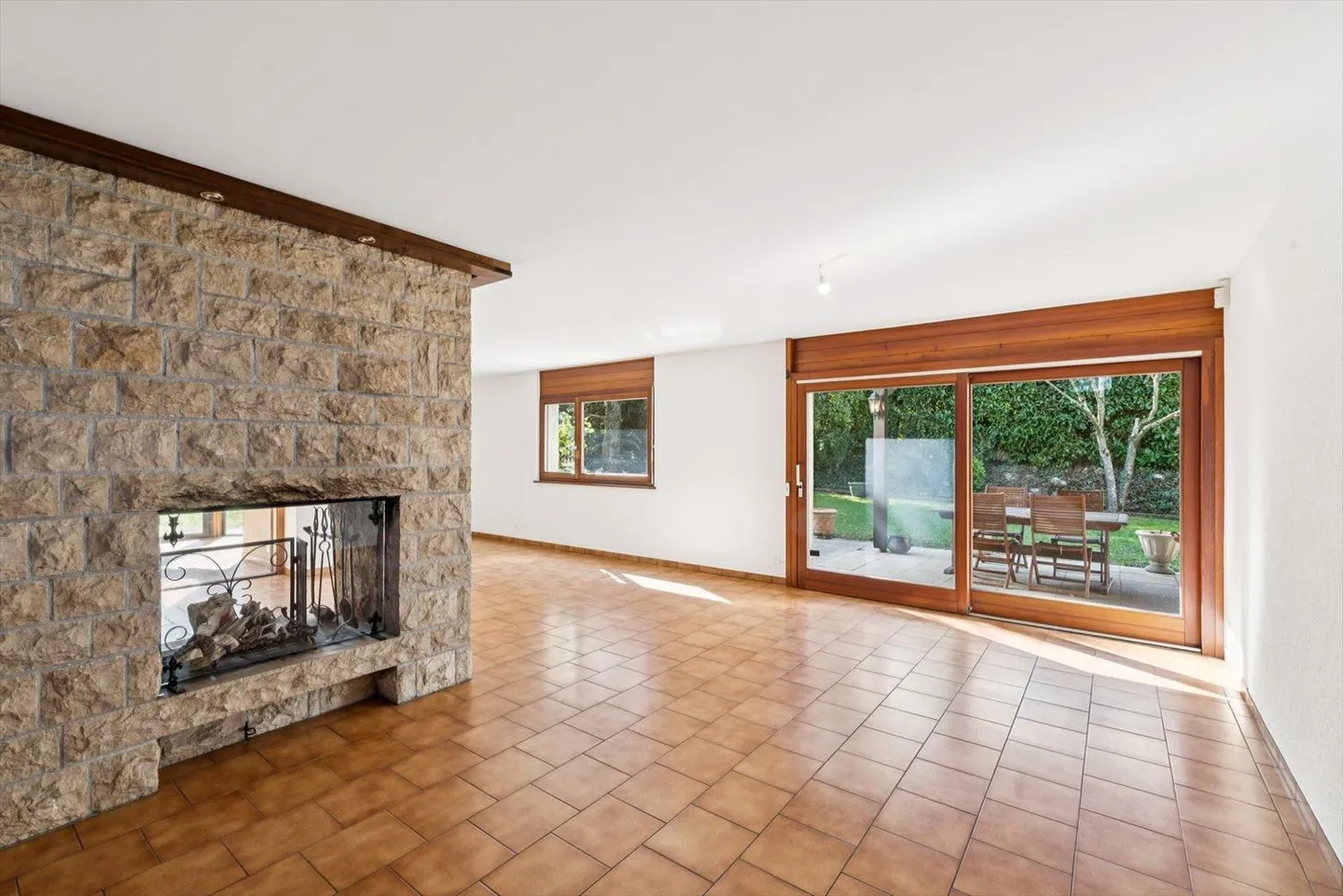 Casa indipendente e la sua annessa nel cuore del villaggio - Foto 7 di 13