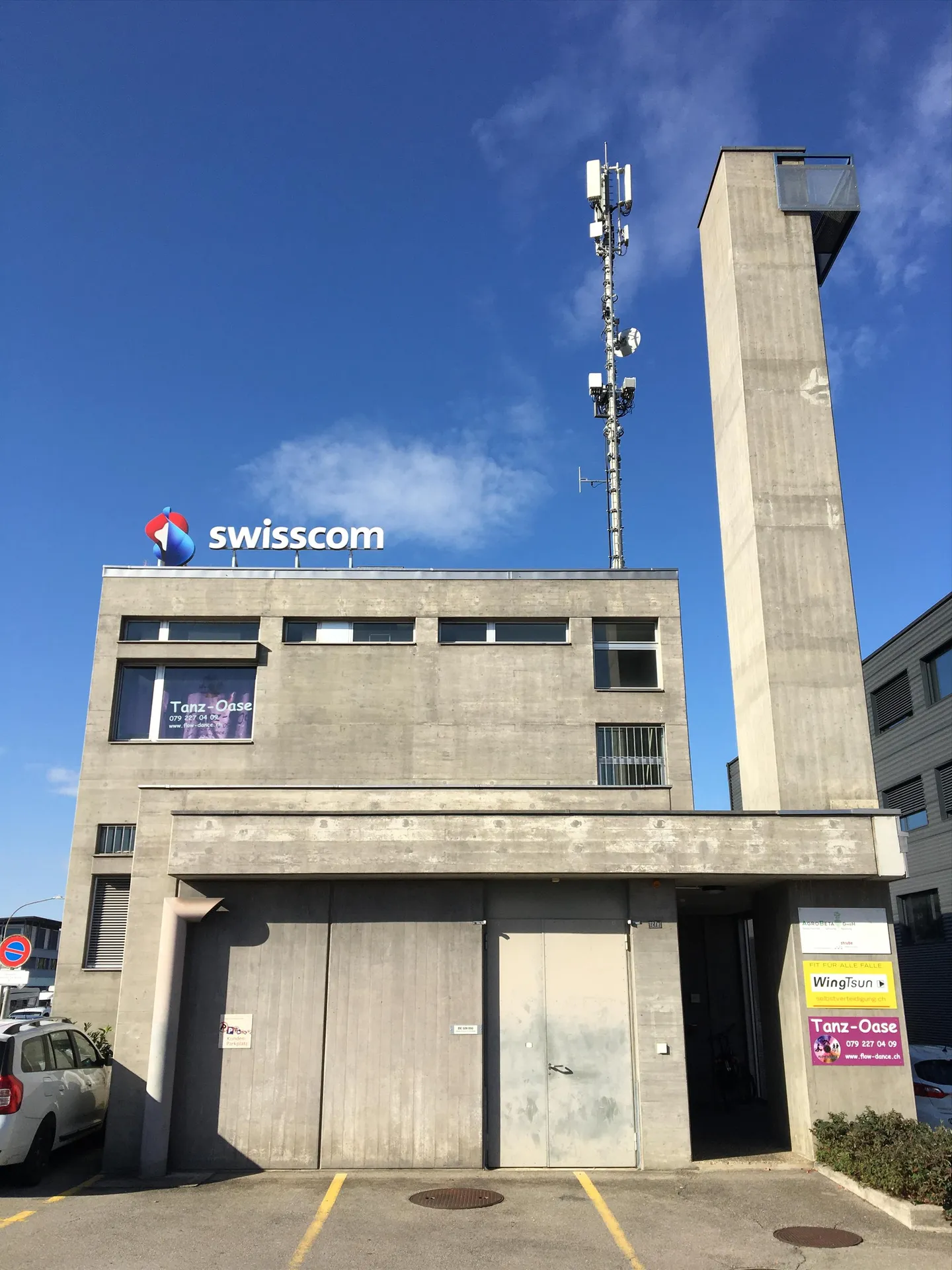 Spazio commerciale spazioso e conveniente al 1° piano - con potenziale di ristrutturazione - Foto 1 di 5