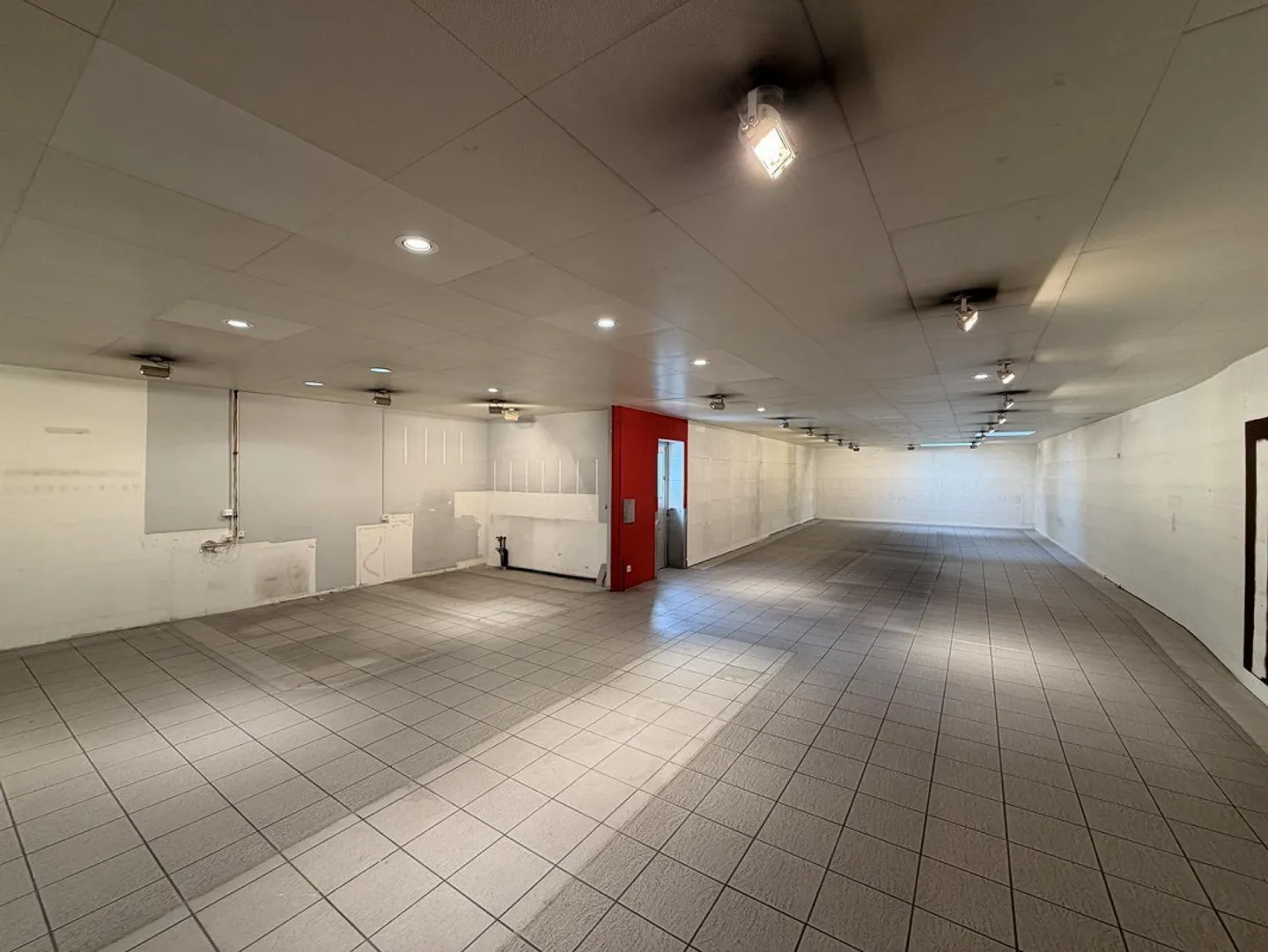 Spazio Commerciale a Thun - Foto 4 di 5