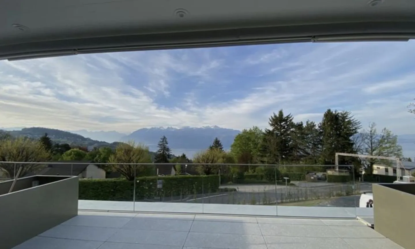 For rent - Magnificent 3.5-room apartment with garden in La Croix-sur-Lutry - Photo 1 of 13