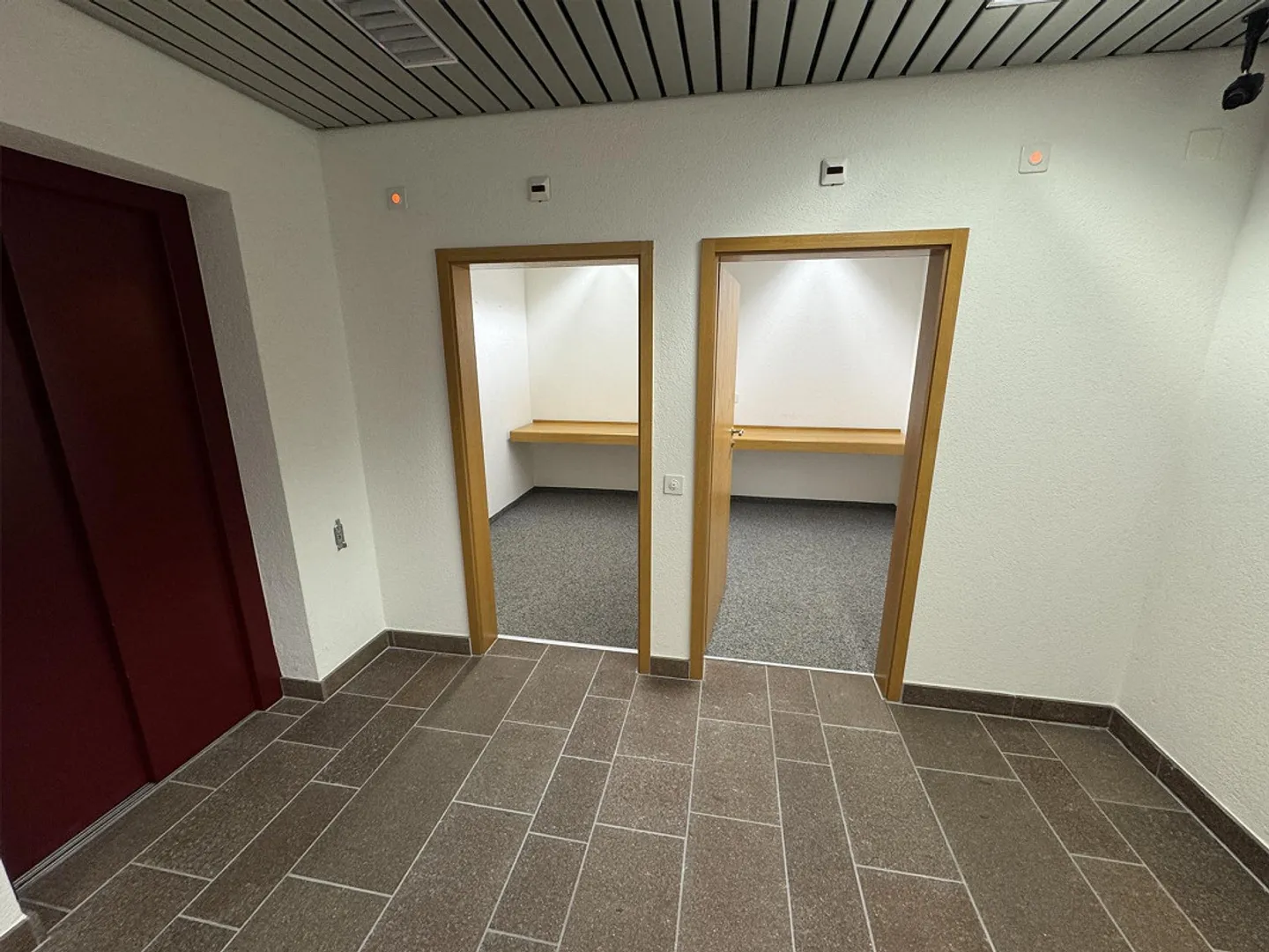 Espaces de vente/commerciaux dans un emplacement central - Photo 13 sur 18