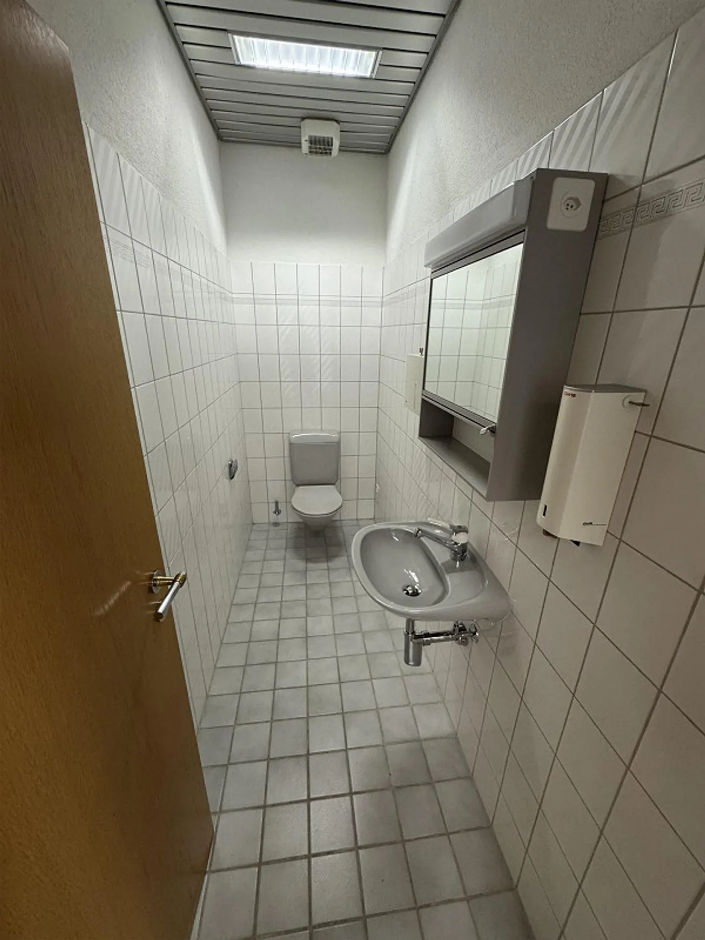 Espaces de vente/commerciaux dans un emplacement central - Photo 7 sur 18