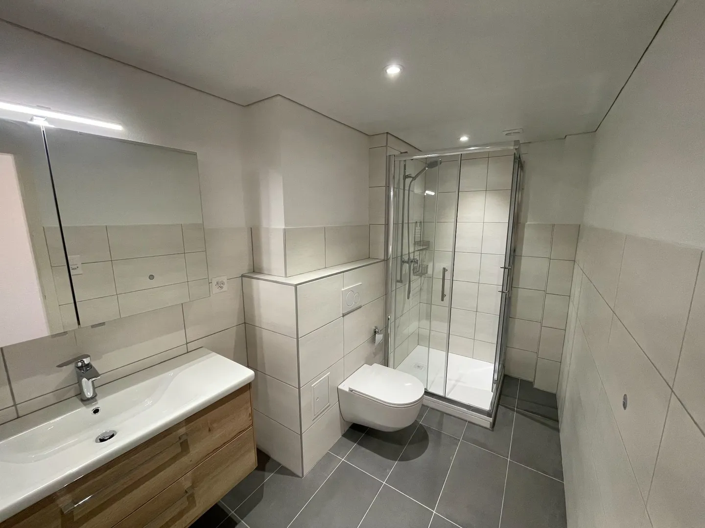 Appartement de 70m2 en face de la gare avec balcon - Photo 7 sur 13