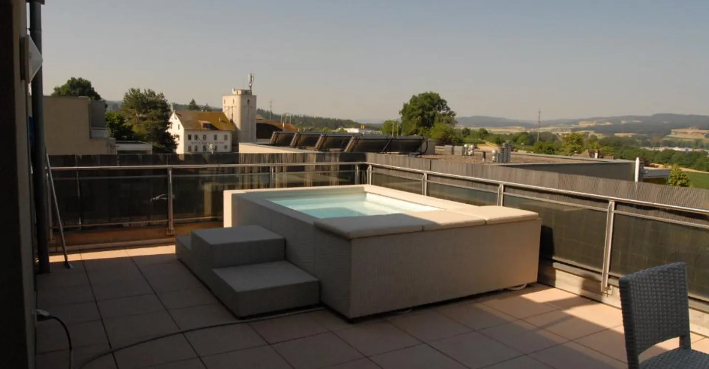 Zu verkaufen in Payerne, wunderschöne Penthousewohnung mit 7 Zimmern von 194 m2 und 2 Terrassen - Foto 5 von 29
