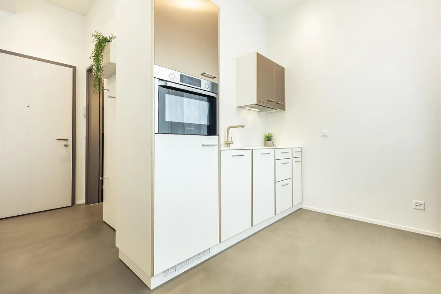 möblierte Wohnung an fantastischer Lage - Foto 2 von 8