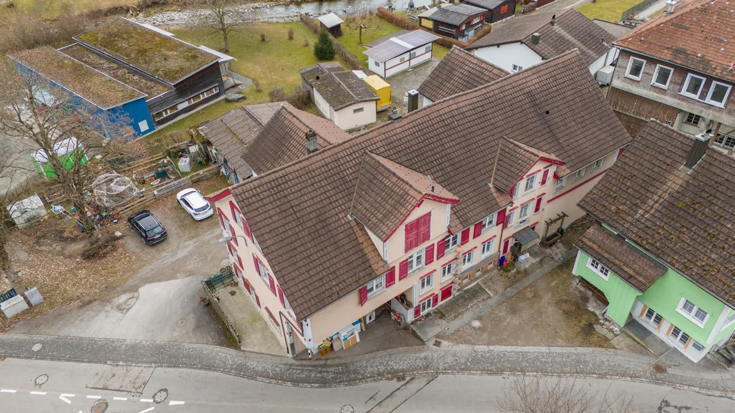 Mehrfamilienhaus mit Büro - Foto 4 von 17