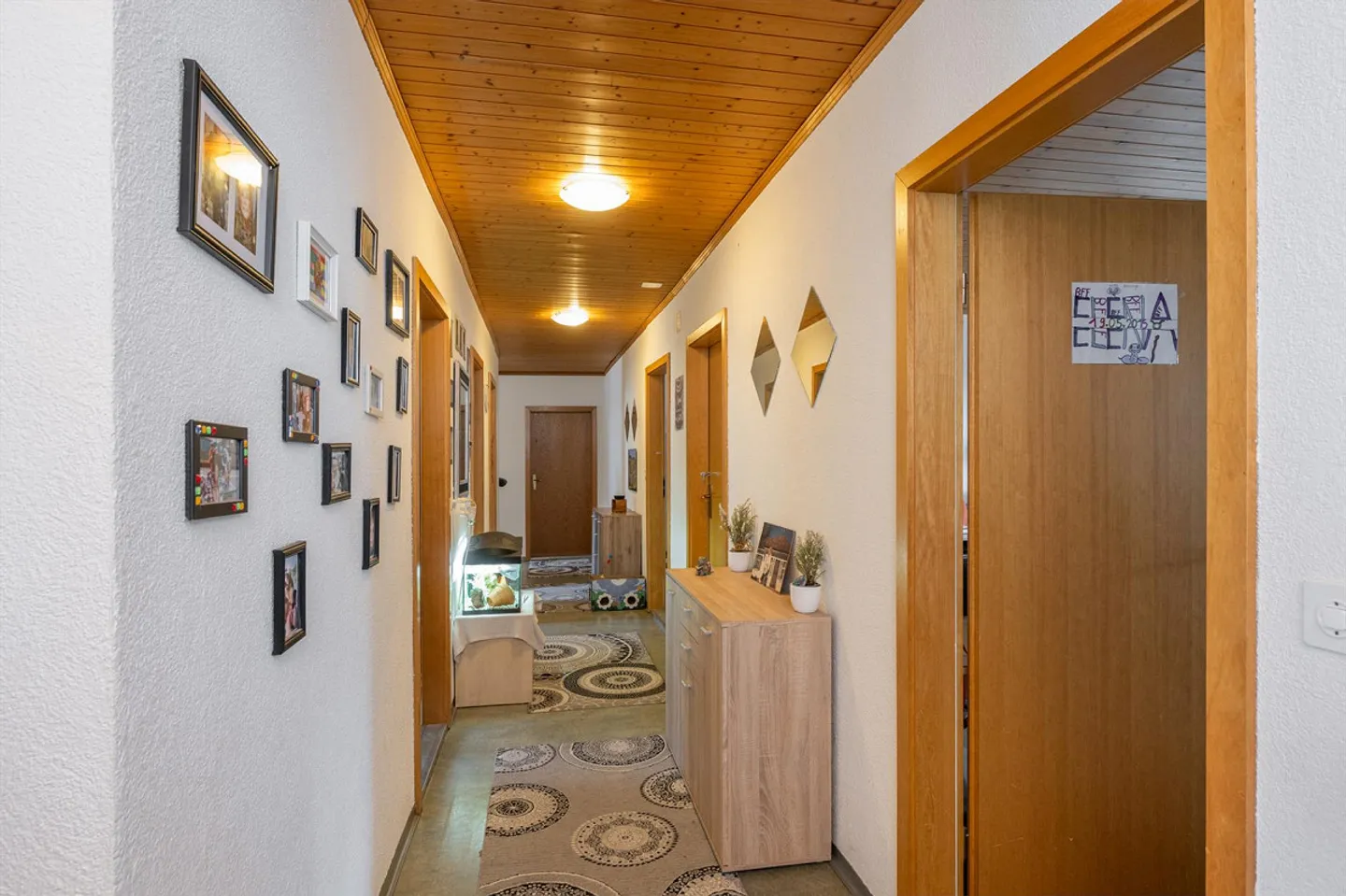 Mehrfamilienhaus mit Büro - Foto 7 von 17