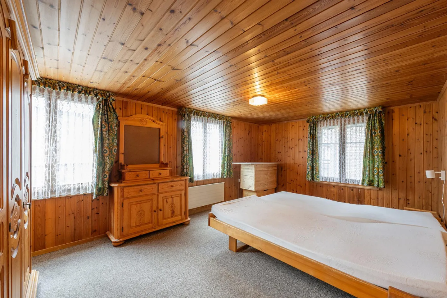 Mehrfamilienhaus mit Büro - Foto 14 von 17
