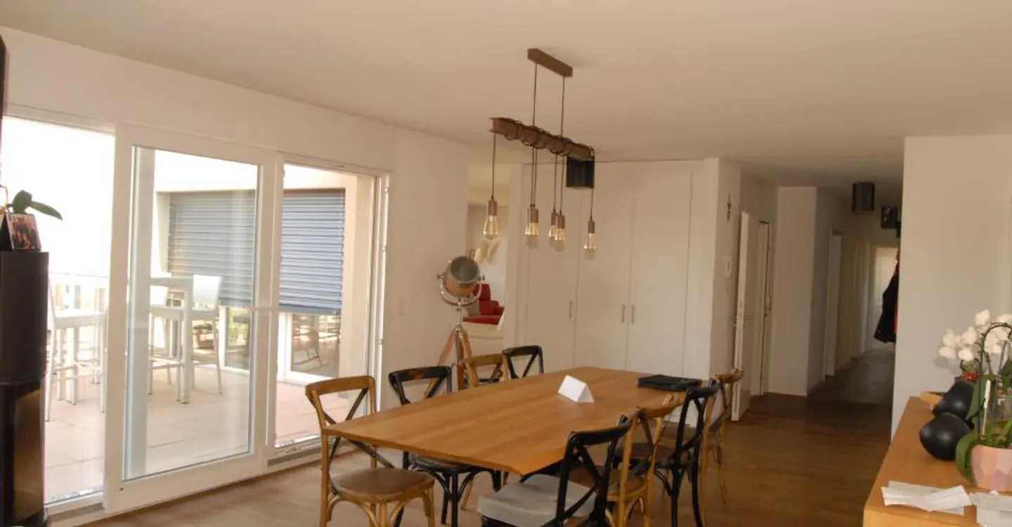 Zu verkaufen in Payerne, wunderschöne Penthousewohnung mit 7 Zimmern von 194 m2 und 2 Terrassen - Foto 7 von 29