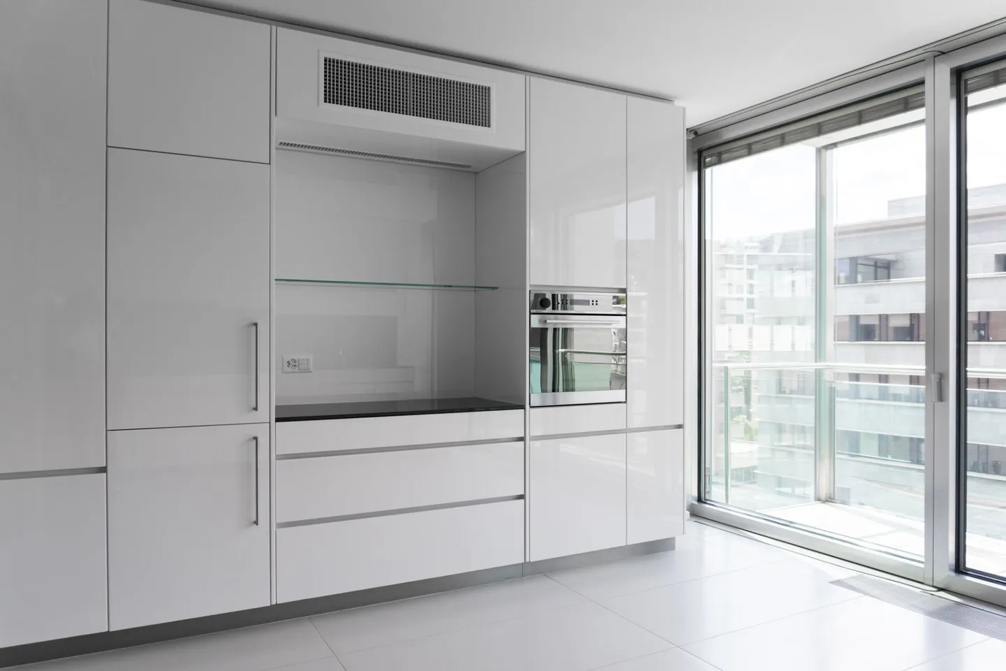 Luxuswohnung mit atemberaubendem Seeblick - Foto 4 von 7