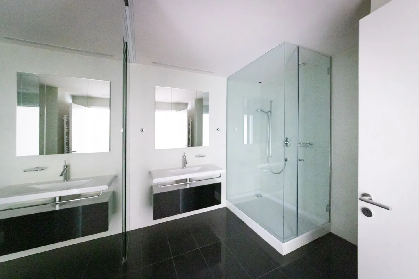 Luxuswohnung mit atemberaubendem Seeblick - Foto 5 von 7