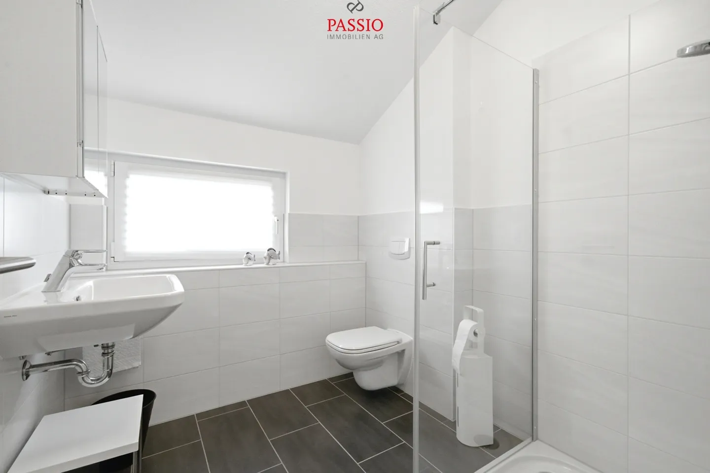 Maison familiale moderne de 5,5 pièces avec jardin de rêve - Photo 30 sur 41