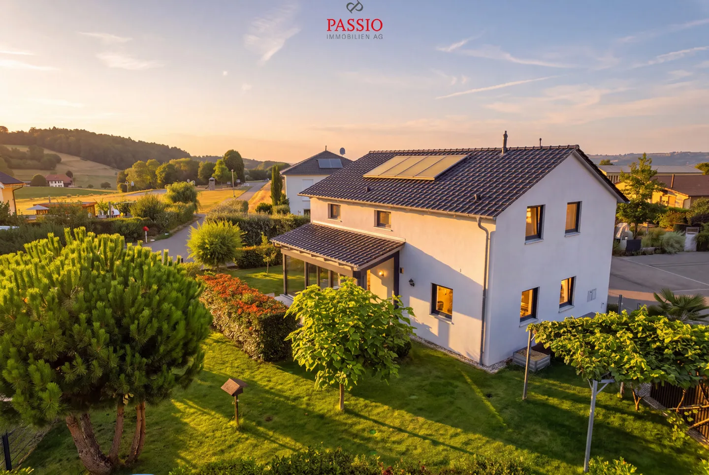 Maison familiale moderne de 5,5 pièces avec jardin de rêve - Photo 39 sur 41