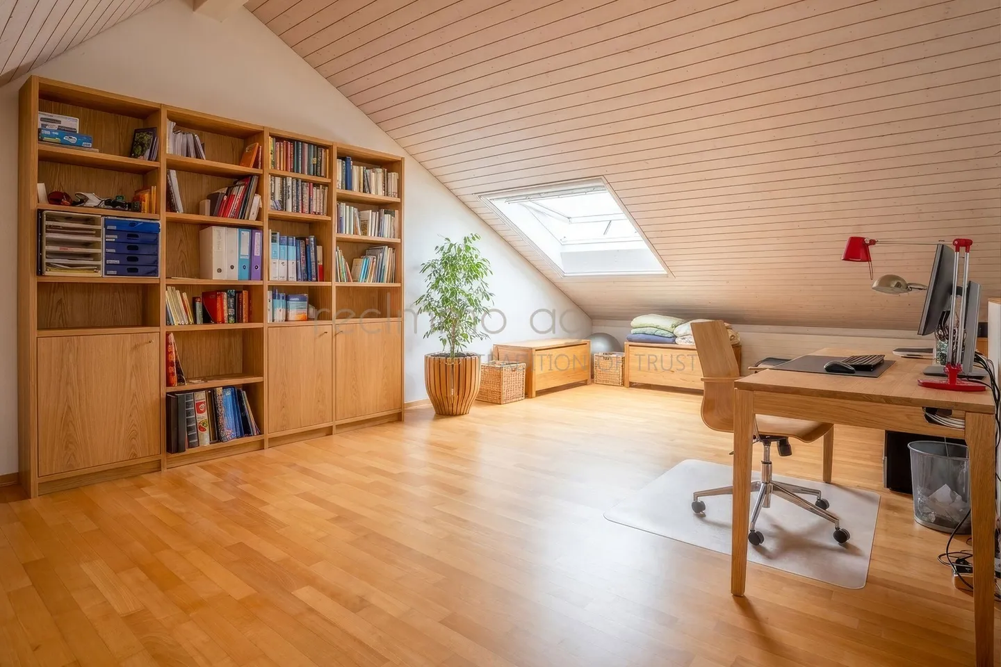Maison de ville de 6,5 pièces familiale avec jardin et accès direct au garage souterrain à Obfelden - Photo 14 sur 14