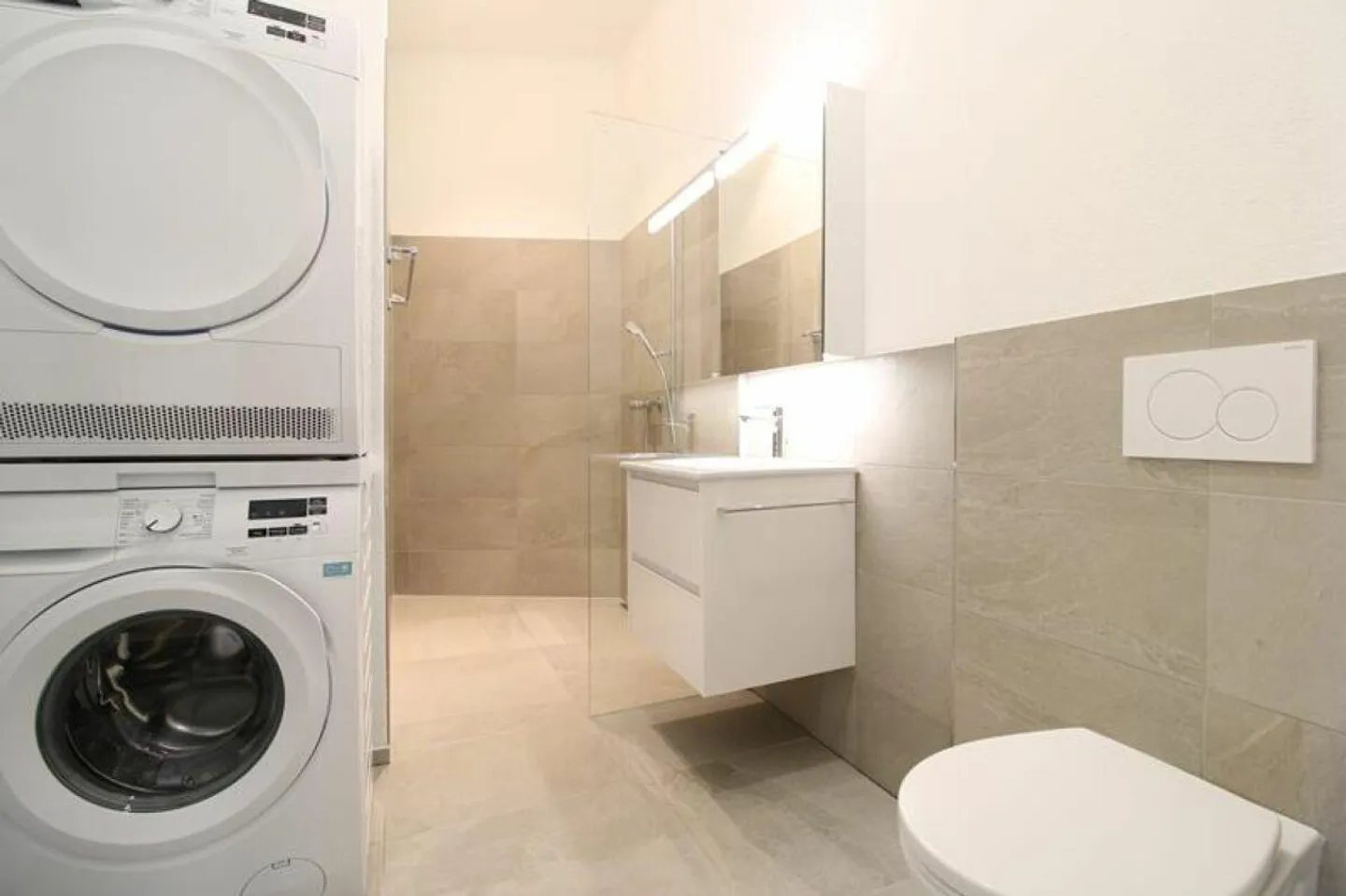 Appartamento di alta qualità 3.5 locali con un bellissimo giardino (C 0.3) - Foto 8 di 14