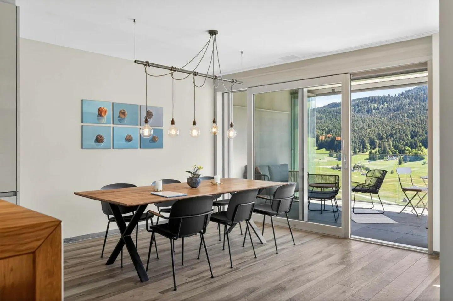 Vivre avec vue - Appartement de 3,5 pièces de haute qualité avec balcon et... - Photo 1 sur 27