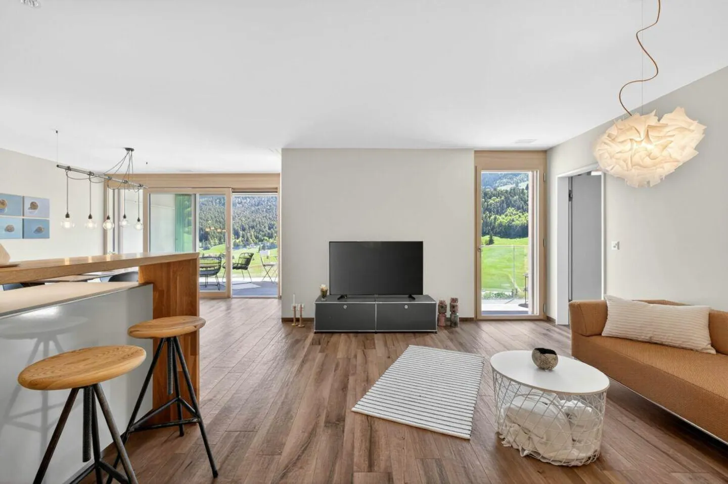 Vivre avec vue - Appartement de 3,5 pièces de haute qualité avec balcon et... - Photo 5 sur 27