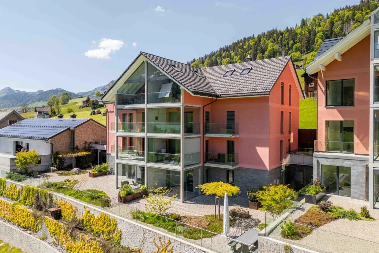Vivre avec vue - Appartement de 3,5 pièces de haute qualité avec balcon et... - Photo 22 sur 27