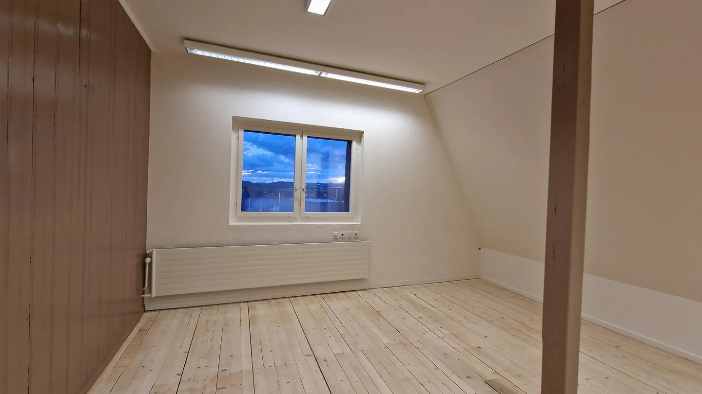 Commercial space as office, studio, etc. - Photo 1 of 3