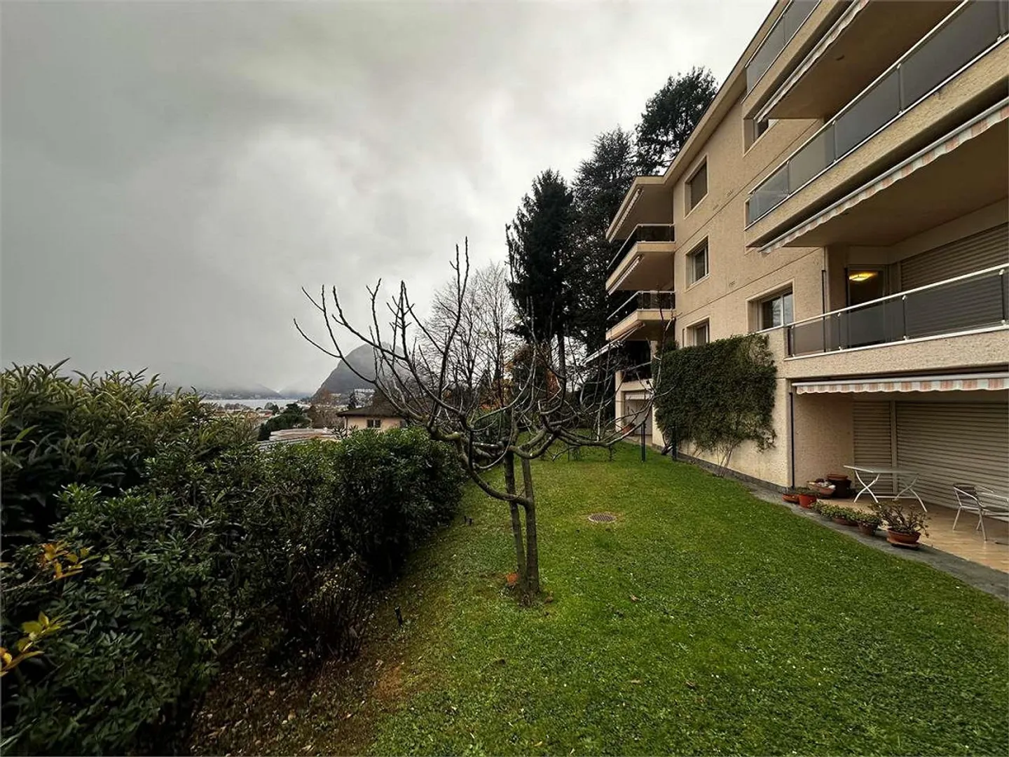 Rif.2645 Elegante Residenza di 400 mq con Vista Lago a Lugano - Foto 1 di 13