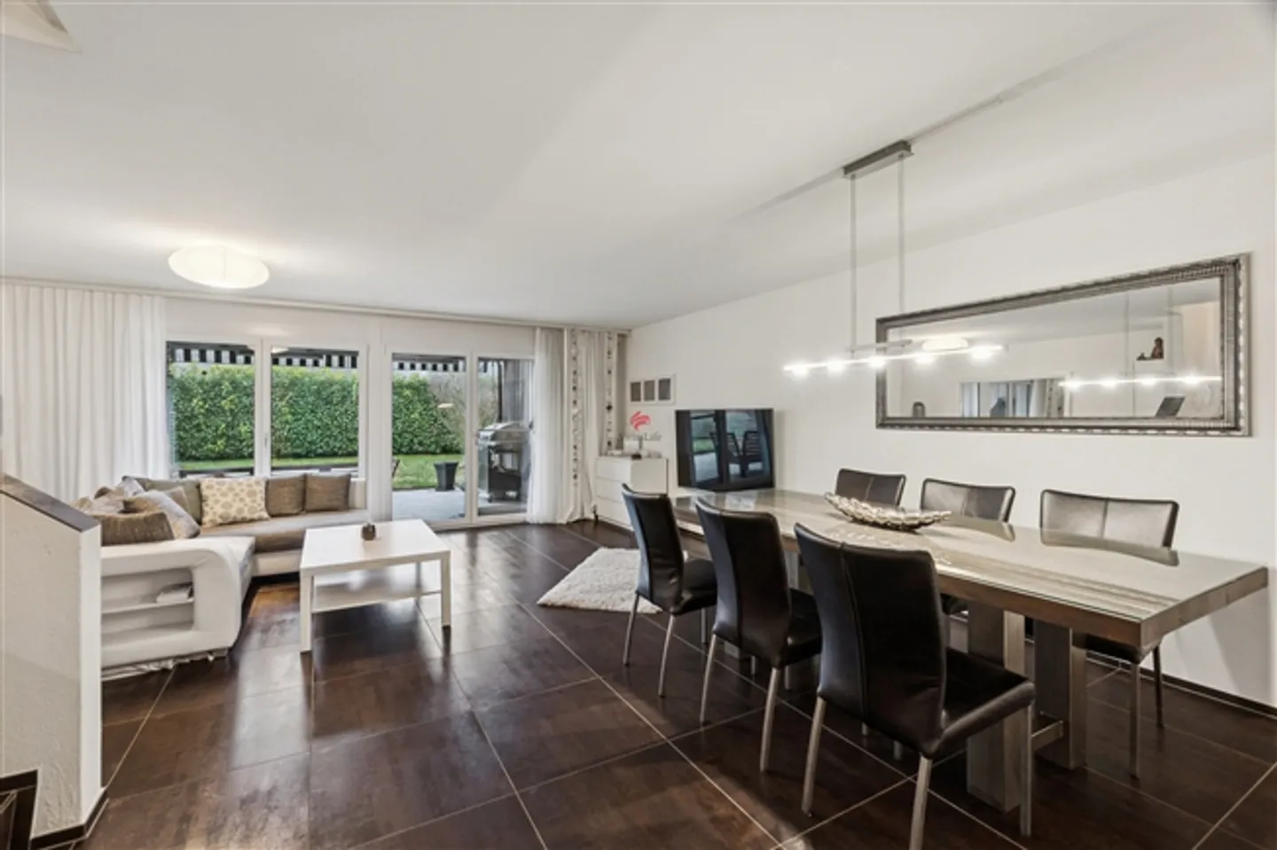 Familienhaus in Ruhiger Lage - Foto 2 von 10