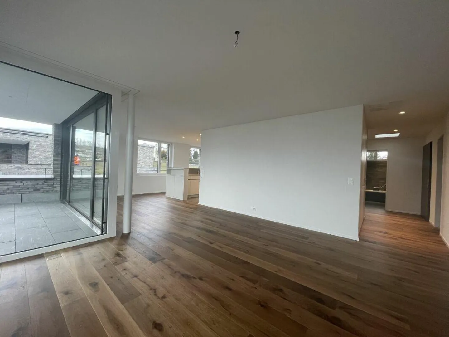 Appartement en attique de 2,5 pièces attrayant avec vue imprenable dans le développement Seewiese vous attend ! - Photo 7 sur 16