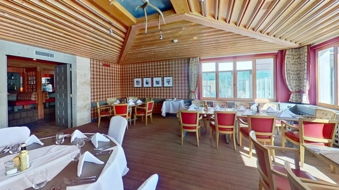 Diventa parte del The Grand Arosa Pop-Up Hotel – Spazio Gastro, Cultura o Concept in affitto ad Arosa! - Foto 2 di 9