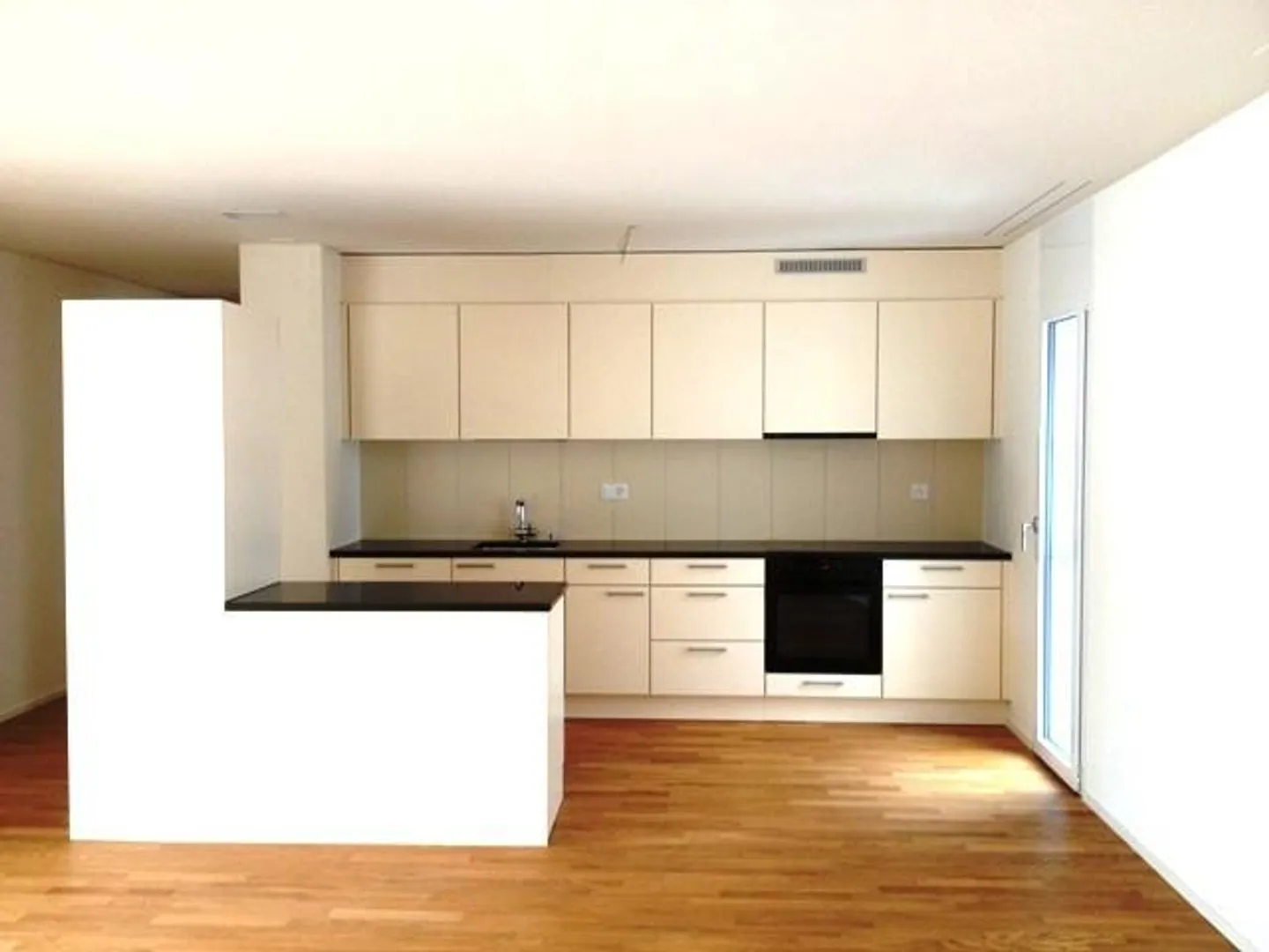 Appartement attrayant de 4,5 pièces avec 135 m² de surface habitable - Photo 3 sur 13