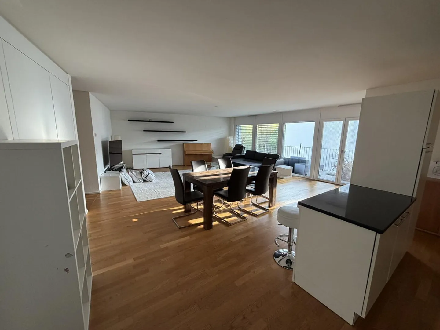 Appartement attrayant de 4,5 pièces avec 135 m² de surface habitable - Photo 4 sur 13