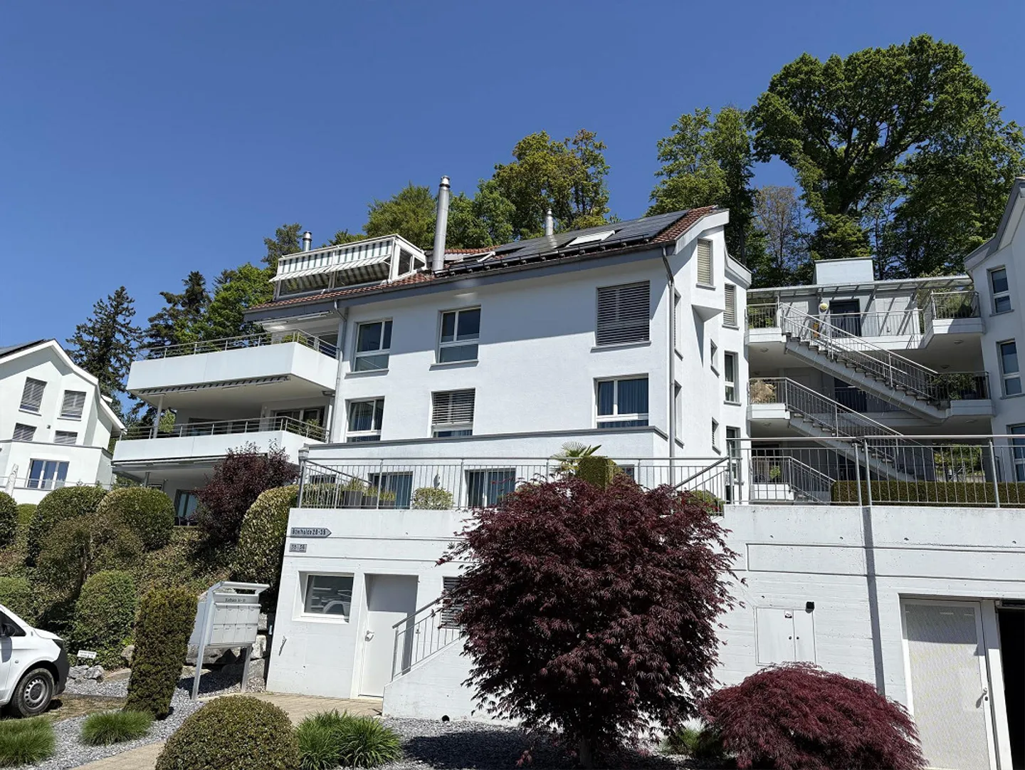 Attico di 4,5 stanze con vista lago e montagna non ostacolata - Foto 3 di 8