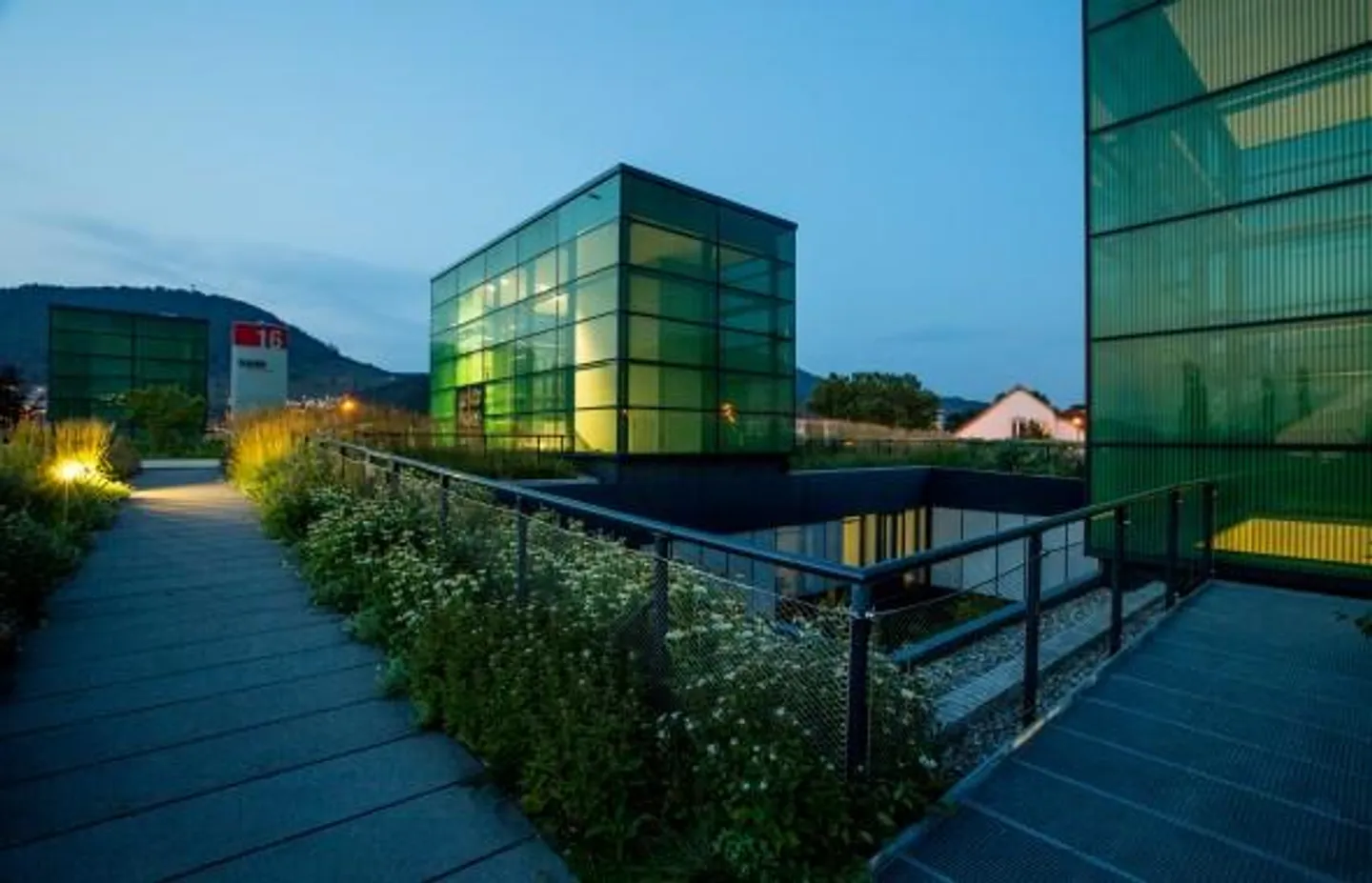 Attractive office spaces in the FUTURO properties in Liestal - Photo 11 of 12